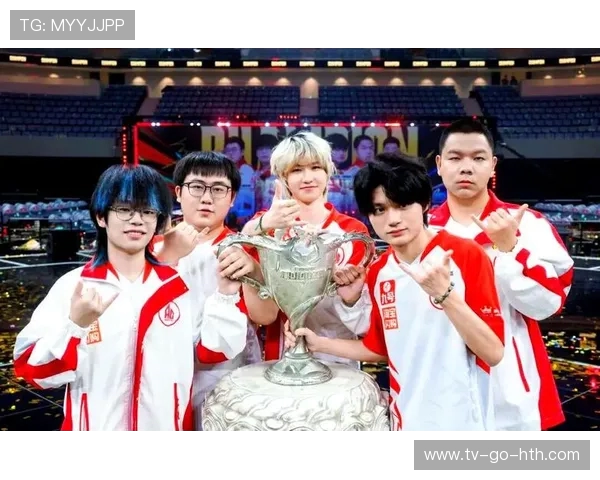 成都AG超玩会崛起之路：电竞王者如何在荣耀与挑战中逆袭