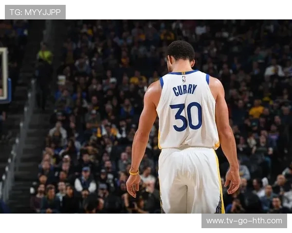 勇士与鹈鹕激战正酣4月26日新浪直播精彩不容错过