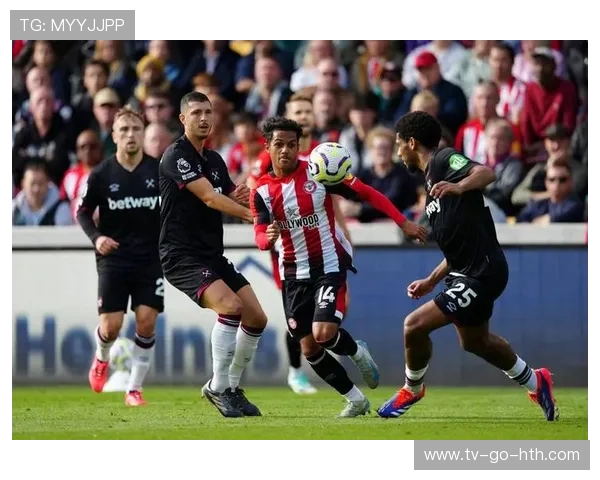 富勒姆与布伦特的比赛因天气原因延期球迷期待新赛程安排